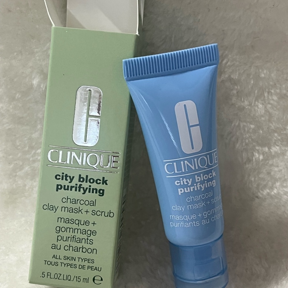 Clinique City Block Purifying Charcoal Clay Scrub Mask .5 FL.OZ LQ/ 15ml NEW